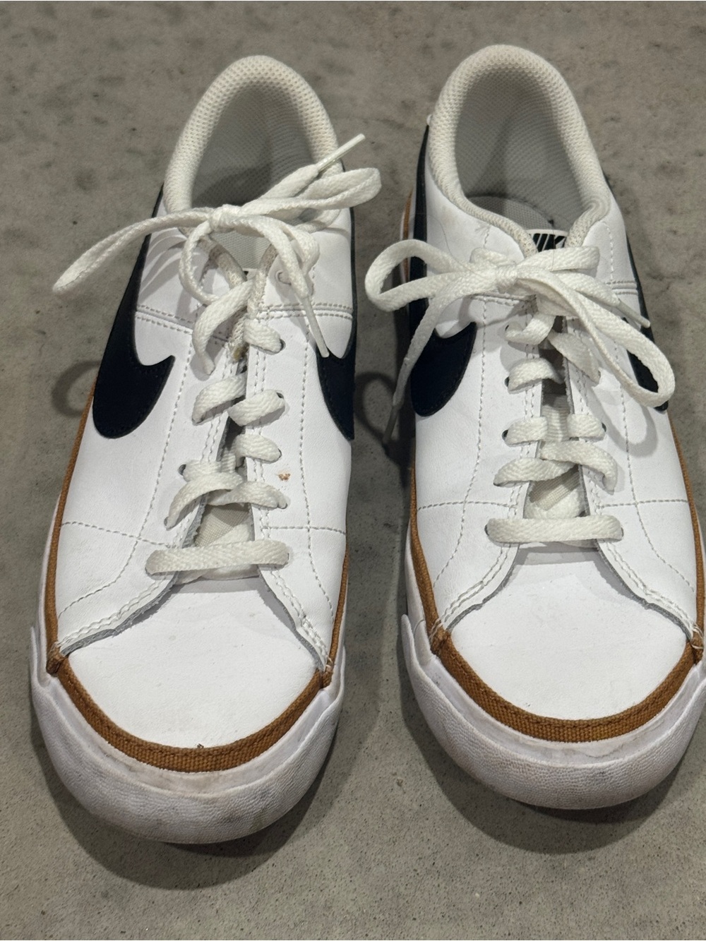 Nike White/Black Low-Top Sneakers with Tan Trim